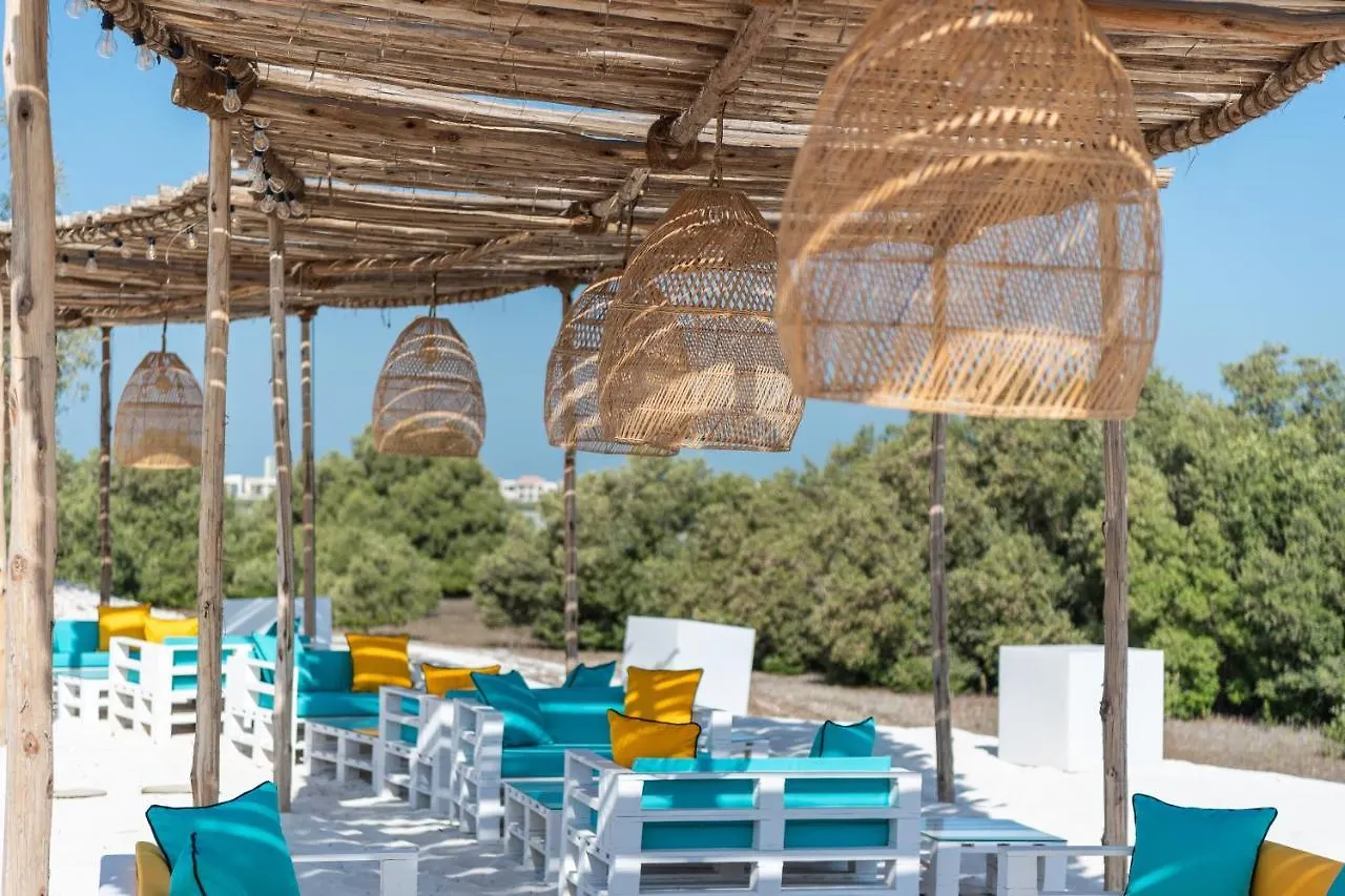 Pura Eco Retreat, Jubail Island Hotel Abu Dhabi Luxury tent